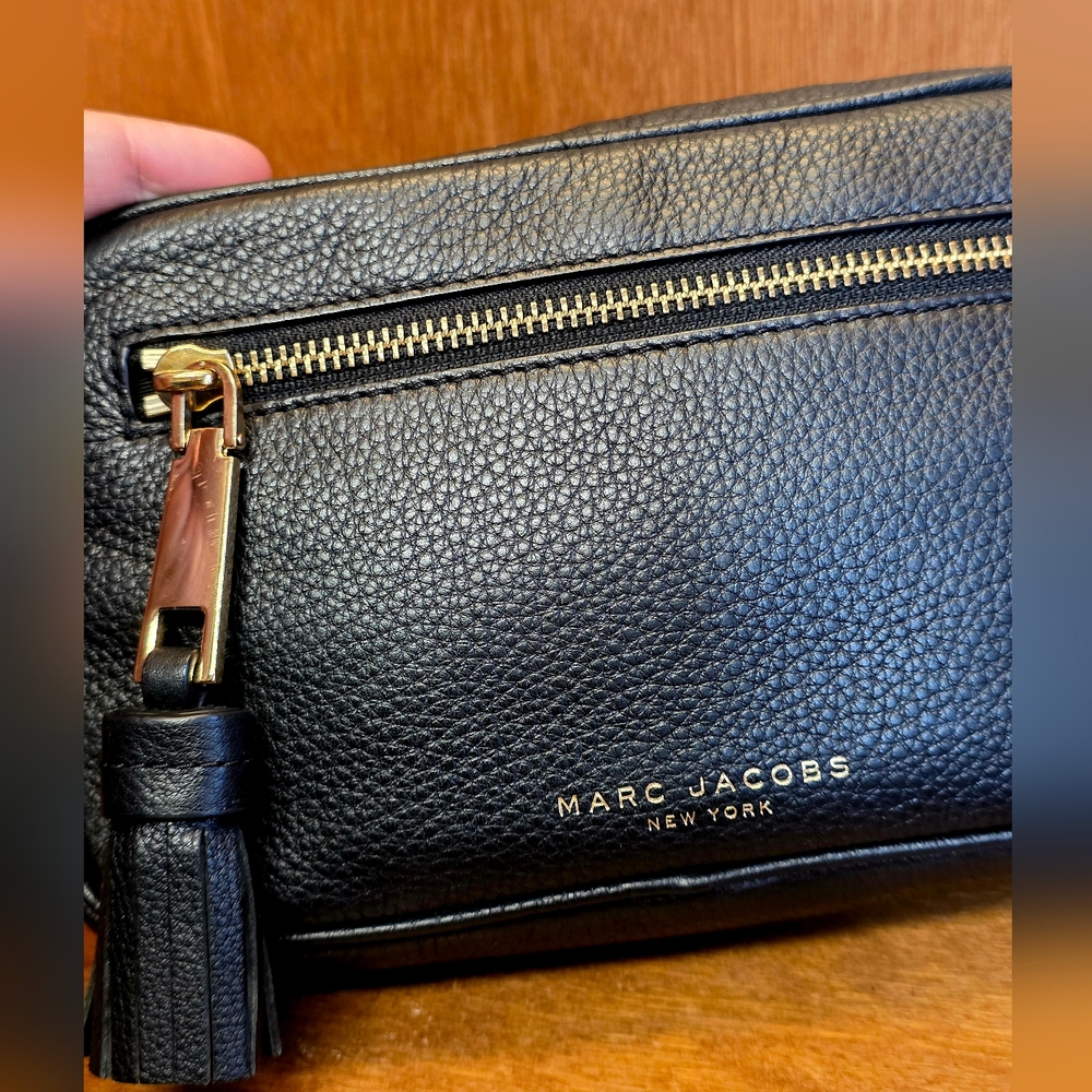VINTAGE MARC JACOBS NEW YORK ZOOM CROSSBODY LEATHER BAG - Picture 11 of 16